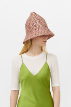Load image into Gallery viewer, DELFINA BISCUIT HAT
