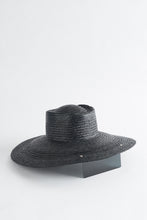 Load image into Gallery viewer, LUNARIA BLACK STRAW HAT
