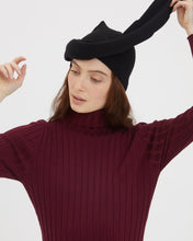 Load image into Gallery viewer, ATENA BLACK CASHMERE HAT